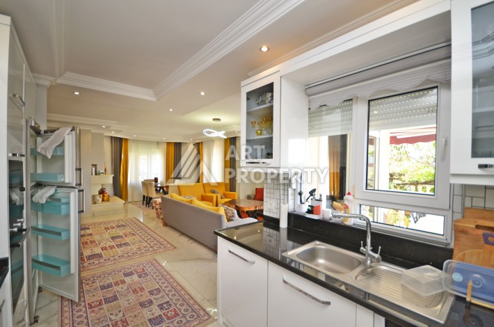 Вилла 5+1 с собственной СПА зоной, всего 200 м от моря. Кестель, Алания - Ракурс 17