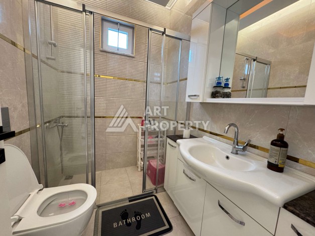 Меблированная квартира 1+1 в Махмутларе, всего 300 м от моря - Ракурс 25