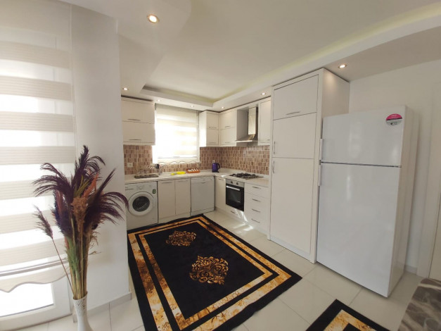 Двухкомнатная меблированная квартира на одной из центральных улиц Махмутлара, Алания, 70 м - Ракурс 7