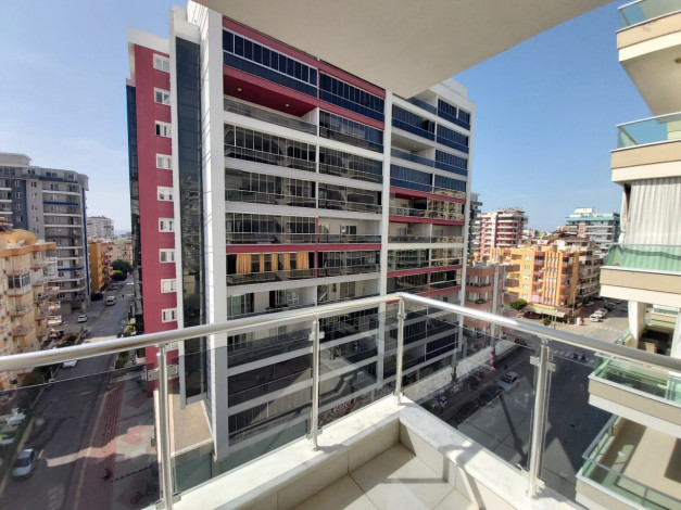 Двухкомнатная меблированная квартира на одной из центральных улиц Махмутлара, Алания, 70 м - Ракурс 8