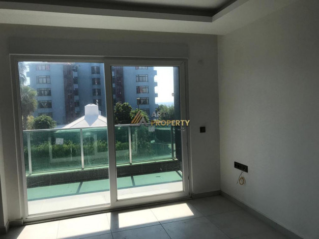 Двухкомнатные квартиры с красивыми видам в 150 метрах от пляжа в Кестель, 55м2 - Ракурс 11