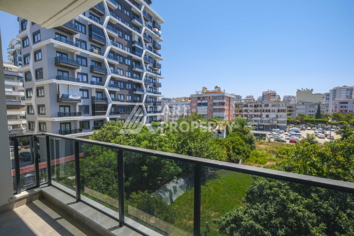 Просторная квартира 1+1 в 300 метрах от моря в центре Махмутлара - Ракурс 15