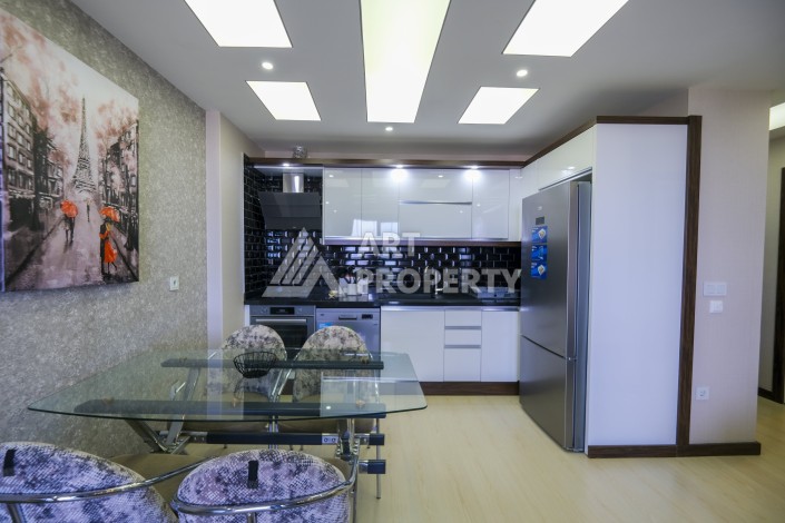 Меблированная квартира 1+1 с видом на море и горы в Махмутларе, в комплексе с бассейном на крыше - Ракурс 22