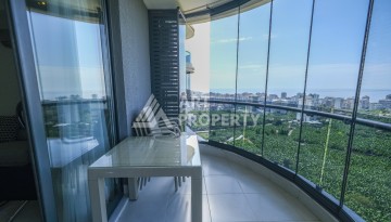 Меблированная квартира 1+1 с видом на море и горы в Махмутларе, в комплексе с бассейном на крыше - Ракурс 30