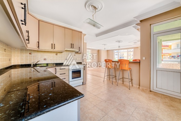 Просторная квартира 3+1 с видом на зелёную территорию в районе Клеопатра - Ракурс 16