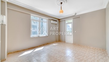 Просторная квартира 3+1 с видом на зелёную территорию в районе Клеопатра - Ракурс 18