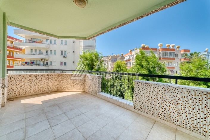 Просторная квартира 3+1 с видом на зелёную территорию в районе Клеопатра - Ракурс 24