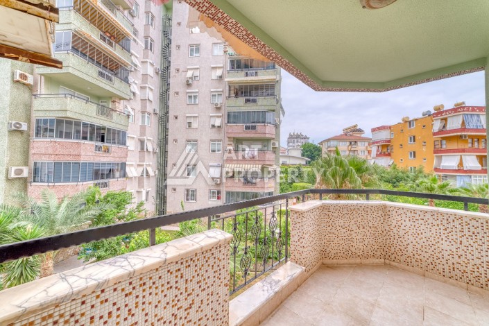 Просторная квартира 3+1 с видом на зелёную территорию в районе Клеопатра - Ракурс 25