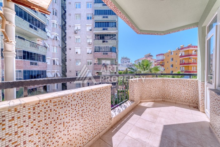 Просторная квартира 3+1 с видом на зелёную территорию в районе Клеопатра - Ракурс 26