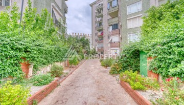 Просторная квартира 3+1 с видом на зелёную территорию в районе Клеопатра - Ракурс 37