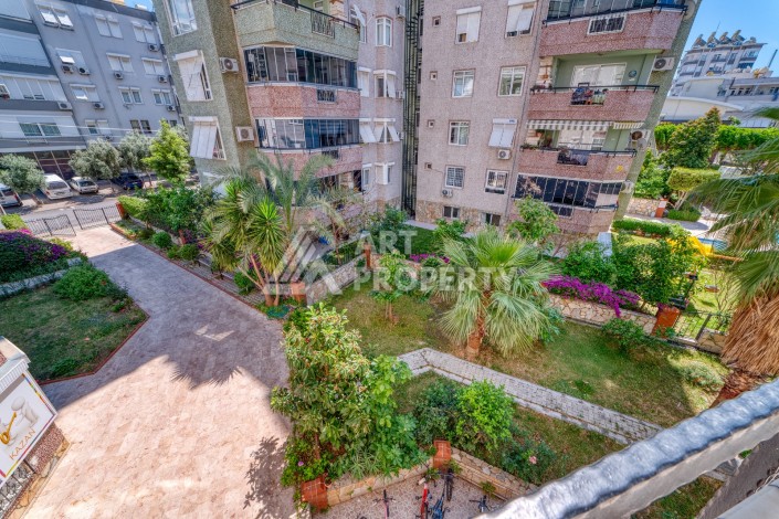 Просторная квартира 3+1 с видом на зелёную территорию в районе Клеопатра - Ракурс 37