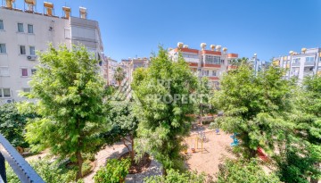 Просторная квартира 3+1 с видом на зелёную территорию в районе Клеопатра - Ракурс 39