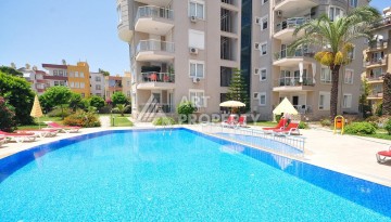 Просторная квартира 2+1 с видом на горы в районе пляжа Клеопатры - Ракурс 1