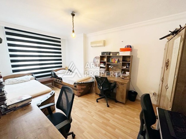 Просторная квартира 2+1 с видом на горы в районе пляжа Клеопатры - Ракурс 3