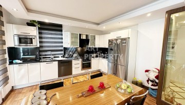 Просторная квартира 2+1 с видом на горы в районе пляжа Клеопатры - Ракурс 5