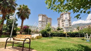 Просторная квартира 2+1 с видом на горы в районе пляжа Клеопатры - Ракурс 30