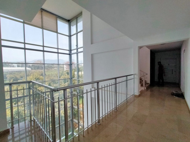 Уютные трехкомнатные апартаменты у Средиземного моря в элитном районе Кестель,Алания, 90 м2. - Ракурс 25