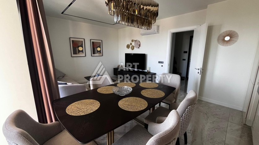 Пентхаус 2+1 с панорамным видом на море в центре Аланьи, всего в 700 метрах от пляжа Кейкубат - Ракурс 1