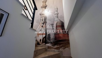 Пентхаус 2+1 с панорамным видом на море в центре Аланьи, всего в 700 метрах от пляжа Кейкубат - Ракурс 4