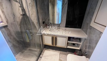 Пентхаус 2+1 с панорамным видом на море в центре Аланьи, всего в 700 метрах от пляжа Кейкубат - Ракурс 5