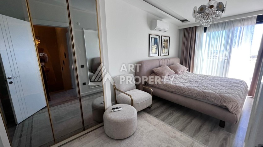 Пентхаус 2+1 с панорамным видом на море в центре Аланьи, всего в 700 метрах от пляжа Кейкубат - Ракурс 5