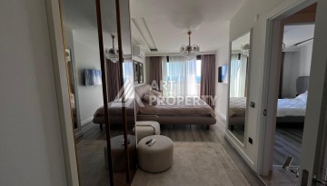 Пентхаус 2+1 с панорамным видом на море в центре Аланьи, всего в 700 метрах от пляжа Кейкубат - Ракурс 7