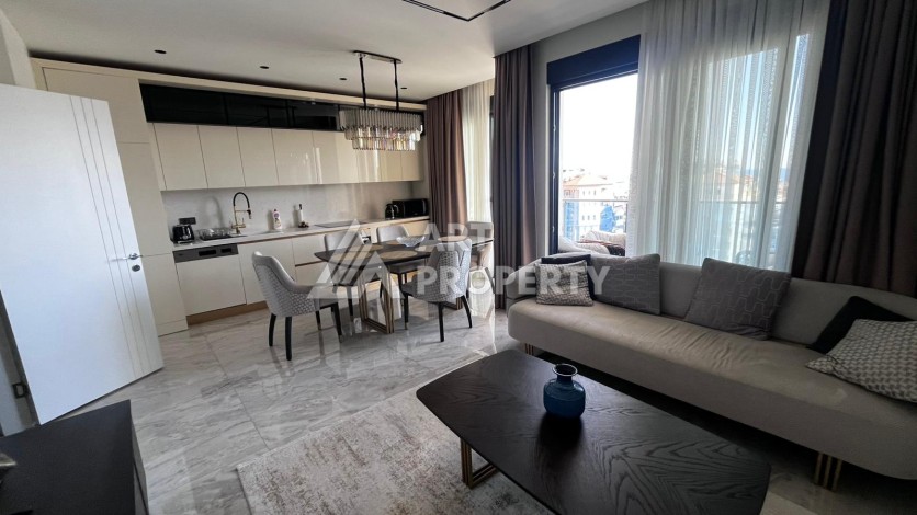 Пентхаус 2+1 с панорамным видом на море в центре Аланьи, всего в 700 метрах от пляжа Кейкубат - Ракурс 11