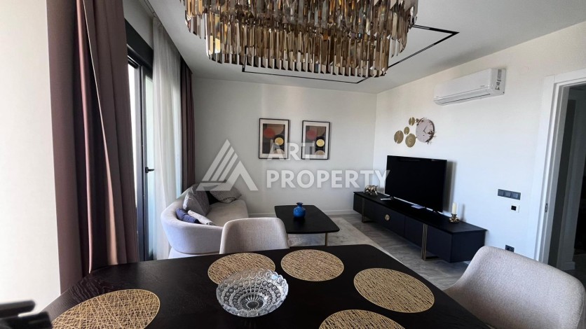 Пентхаус 2+1 с панорамным видом на море в центре Аланьи, всего в 700 метрах от пляжа Кейкубат - Ракурс 13