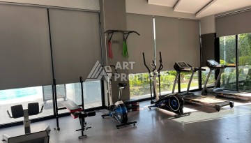 Стильная квартира 1+1 с видом на море в престижном комплексе района Тосмур, всего в 400 метрах от пляжа - Ракурс 16