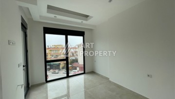 Квартира 1+1 в новом комплексе премиум-класса в центре Аланьи, всего в 800 метрах от моря - Ракурс 2