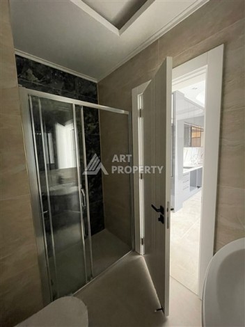 Квартира 1+1 в новом комплексе премиум-класса в центре Аланьи, всего в 800 метрах от моря - Ракурс 2