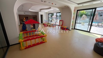 Квартира в новом комплексе 2025 года с отельной инфраструктурой в районе пляжа Клеопатра, Аланья - Ракурс 6