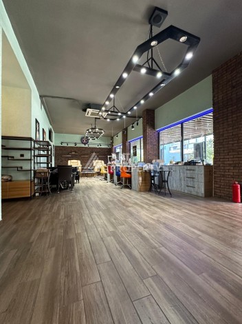 Коммерческое помещение 200 м² на главной Променадной улице района Оба — отличная инвестиция с возможностью получения гражданства Турции - Ракурс 14