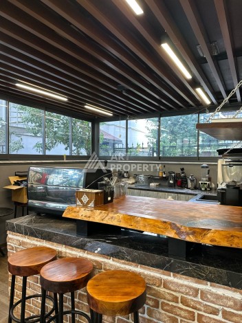 Коммерческое помещение 200 м² на главной Променадной улице района Оба — отличная инвестиция с возможностью получения гражданства Турции - Ракурс 18