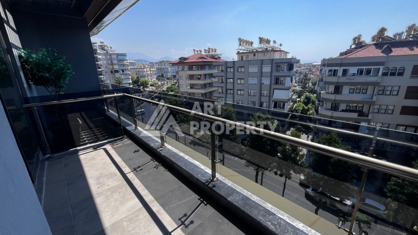 Квартира 1+1 в премиальном комплексе в центре Алании, всего в 400 метрах от пляжа Клеопатра - Ракурс 20