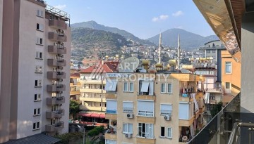 Меблированная квартира 1+1 в премиальном комплексе в центре Алании, в 400 метрах от пляжа Клеопатра - Ракурс 9