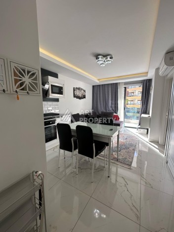 Меблированная квартира 1+1 в 650 м от пляжа Клеопатры в центре Алании - Ракурс 4