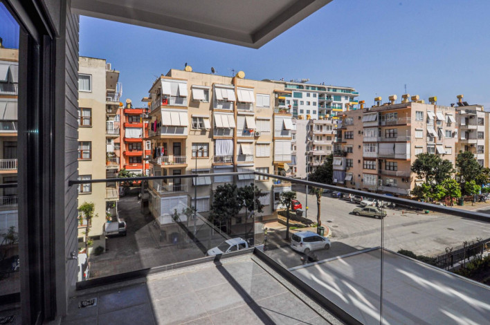 Четырехкомнатная квартира в центре Алании в новом современном комплексе, 120 м2 - Ракурс 16