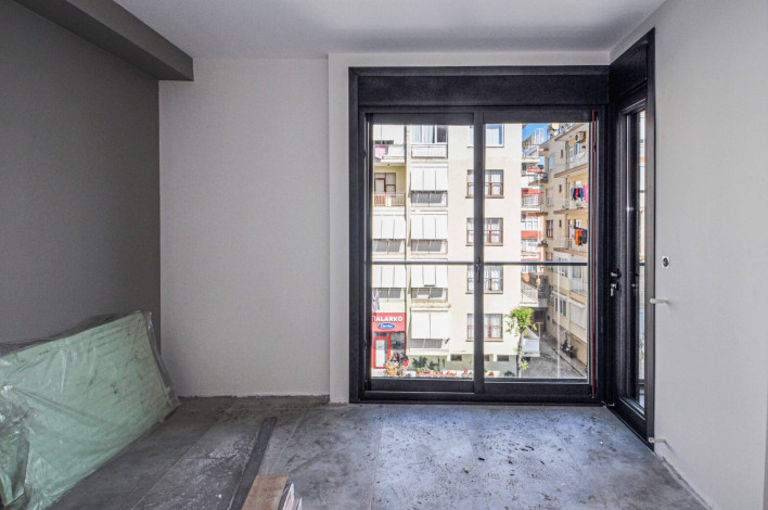 Четырехкомнатная квартира в центре Алании в новом современном комплексе, 120 м2 - Ракурс 17