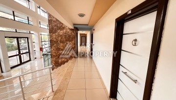 Квартира 1+1 с видом на бассейн, 65 кв.м. Джикджилли, Алания - Ракурс 25