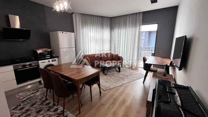 Стильная квартира 1+1 в премиальном комплексе с лицензией на краткосрочную аренду в 200 метрах от пляжа Клеопатры - Ракурс 1