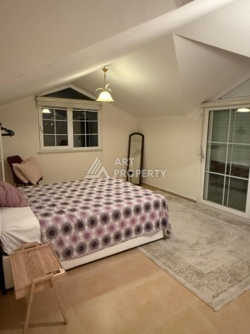 Двухуровневый дуплекс 160 м² в центре Алании рядом с пляжем Клеопатры — всего 120 метров до моря - Ракурс 19