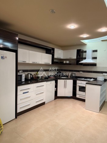 Двухуровневый дуплекс 160 м² в центре Алании рядом с пляжем Клеопатры — всего 120 метров до моря - Ракурс 20