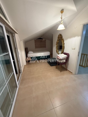 Двухуровневый дуплекс 160 м² в центре Алании рядом с пляжем Клеопатры — всего 120 метров до моря - Ракурс 21