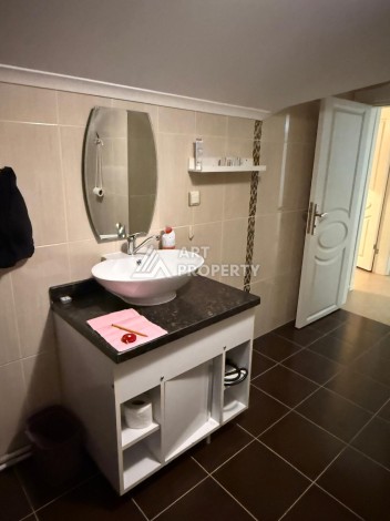 Двухуровневый дуплекс 160 м² в центре Алании рядом с пляжем Клеопатры — всего 120 метров до моря - Ракурс 24