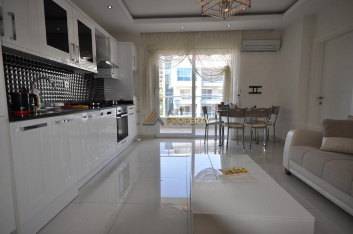 Просторная квартира 1+1 с мебелью и техникой у моря в районе Кестель, 70 м2 - Ракурс 12