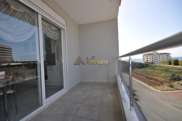 Просторная квартира 1+1 с мебелью и техникой у моря в районе Кестель, 70 м2 - Ракурс 14