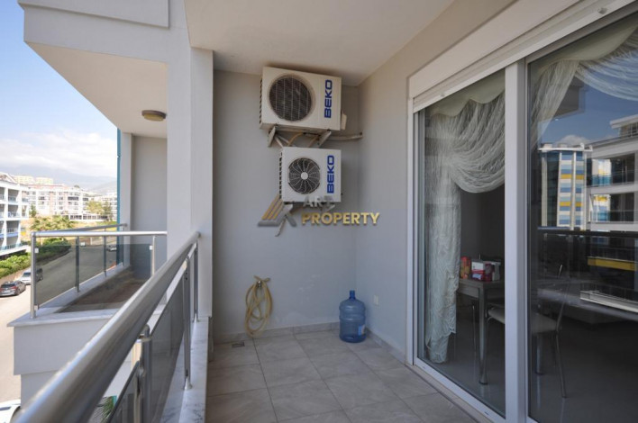 Просторная квартира 1+1 с мебелью и техникой у моря в районе Кестель, 70 м2 - Ракурс 15