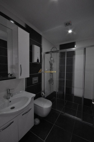 Просторная квартира 1+1 с мебелью и техникой у моря в районе Кестель, 70 м2 - Ракурс 17