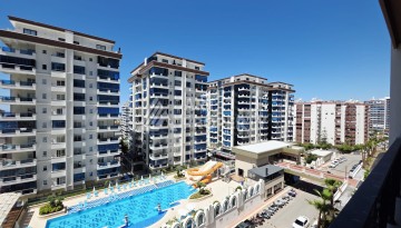 Большая квартира 1+1, 70 кв.м. Премиум резиденция в Махмутларе - Ракурс 1